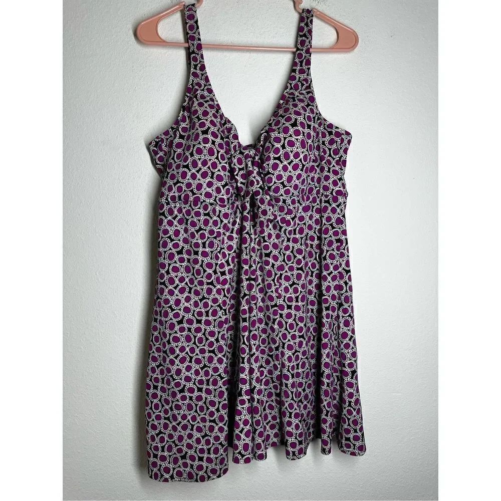 Penbrook Women’s Swimming Top Size L Geometric Pattern Purple Black See Desc